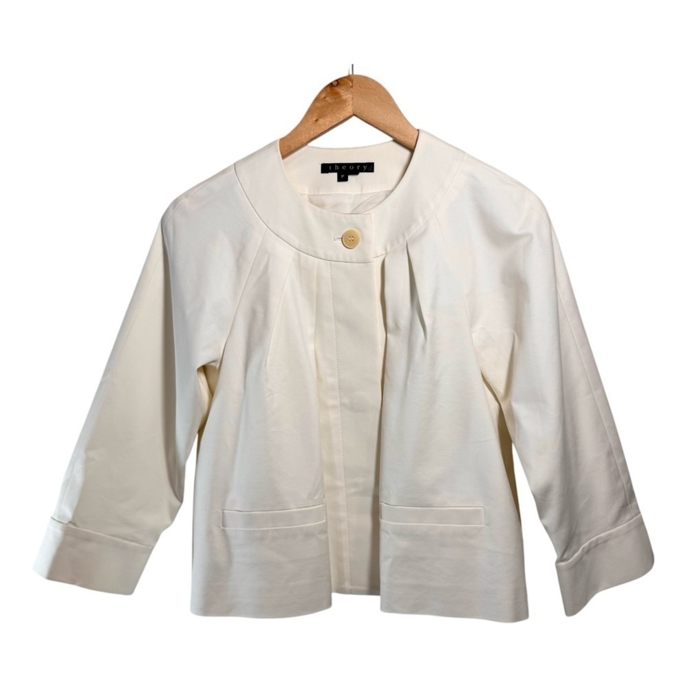 Theory Swing Blazer in Cream
